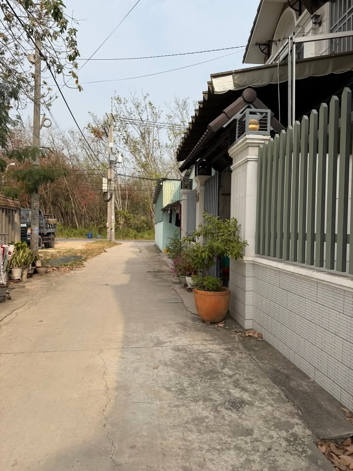 Nhà lầu chính chủ Ấp 6, Tân Thạnh Đông, Củ Chi - Giá 3.3 tỷ, nội thất đầy đủ!