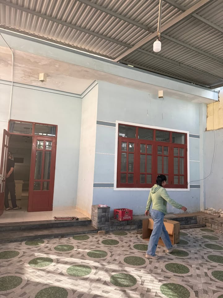 Nhà nguyên căn Cam Ranh 200m² giá thuê thương lượng - Vị trí thuận tiện!