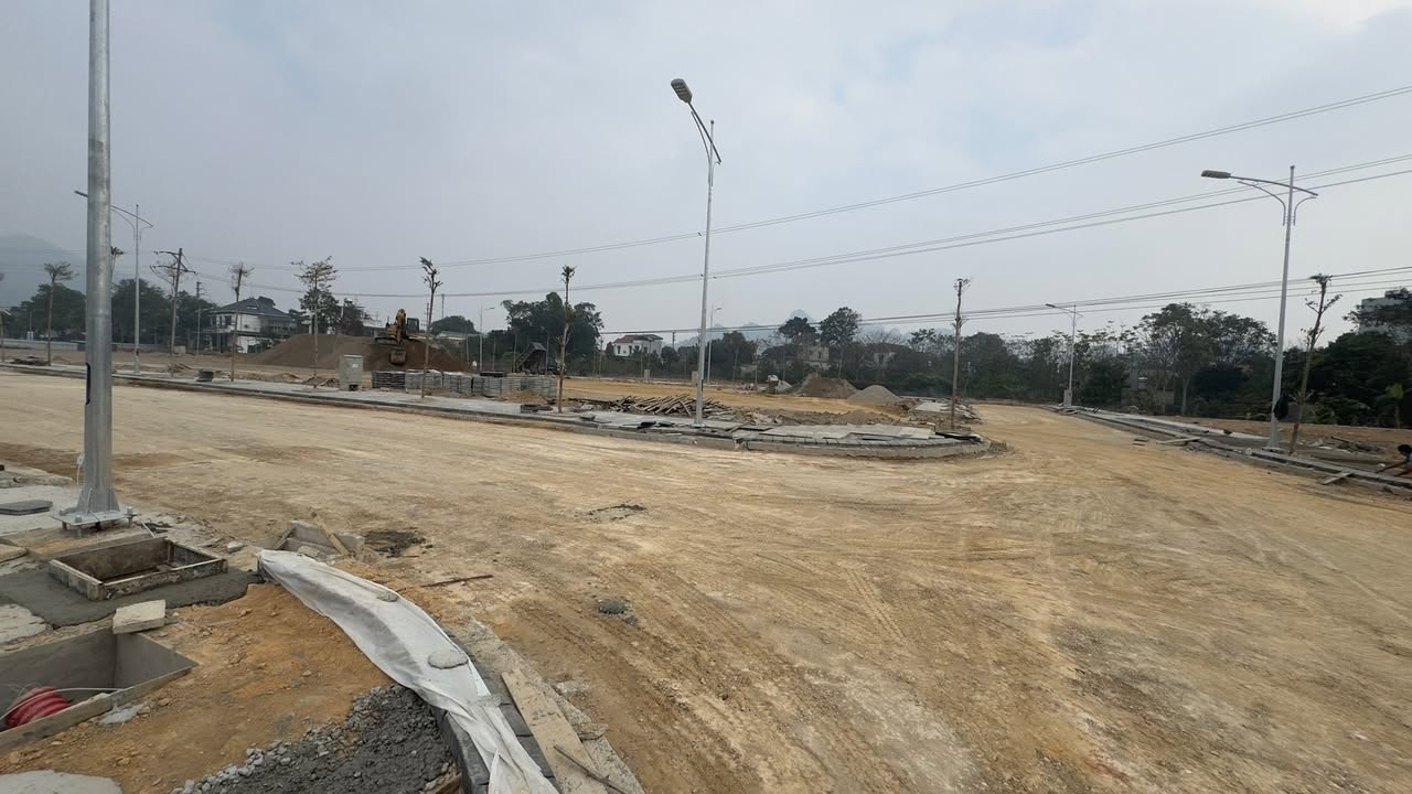 Đất nền trung tâm Thị trấn Hàng Trạm 90m² giá 1.6 tỷ - Đầu tư sinh lời ngay!