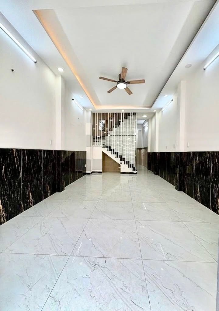 Nhà 3 tầng Lê Văn Quới 105m² giá 7.2 tỷ - Sổ hồng chính chủ!