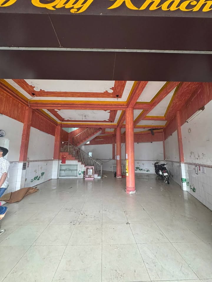 Nhà Mặt Tiền 30/4 Ninh Kiều 296m² - Kinh Doanh Đa Ngành, Giá 15 Triệu/Tháng