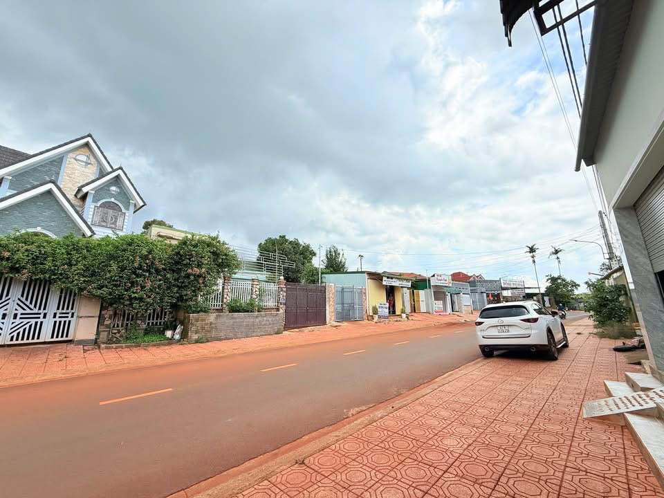 FrontHouse Lý Tự Trọng, Đắk Lắk 182m² giá 4.39 tỷ - Mặt tiền kinh doanh đắc địa!