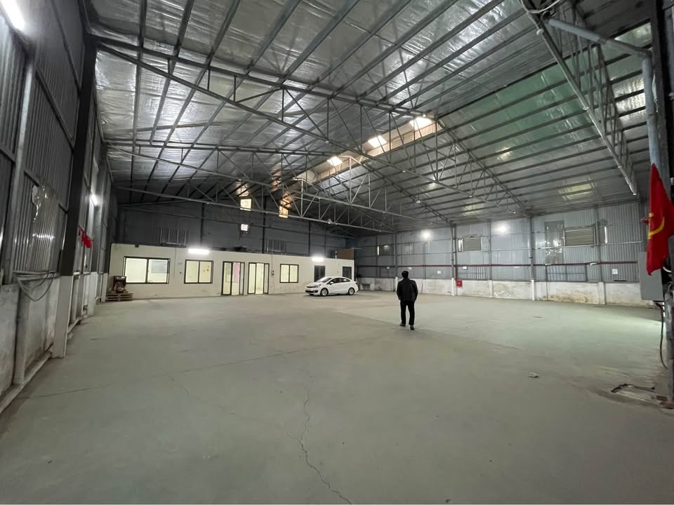 Kho xưởng cho thuê 800m² mặt đường 32 - Phù hợp mọi nhu cầu kinh doanh!