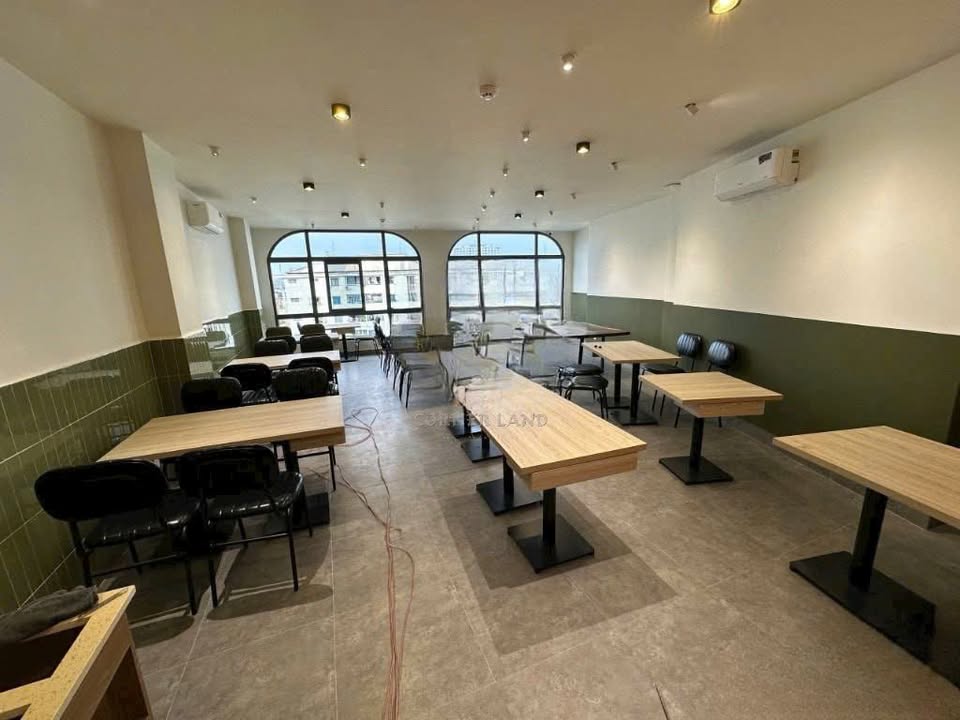 Cho thuê tòa nhà văn phòng Vạn Kiếp, Quận Tân Bình, 112m² - Nhận nhà ngay!