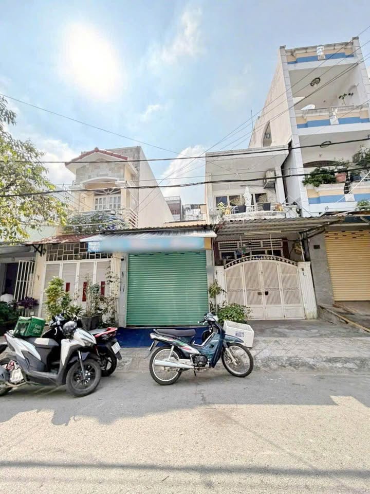 Nhà Mặt Tiền Đường Số Tân Quy, Quận 7 - 70m² Kinh Doanh Đắc Lộc