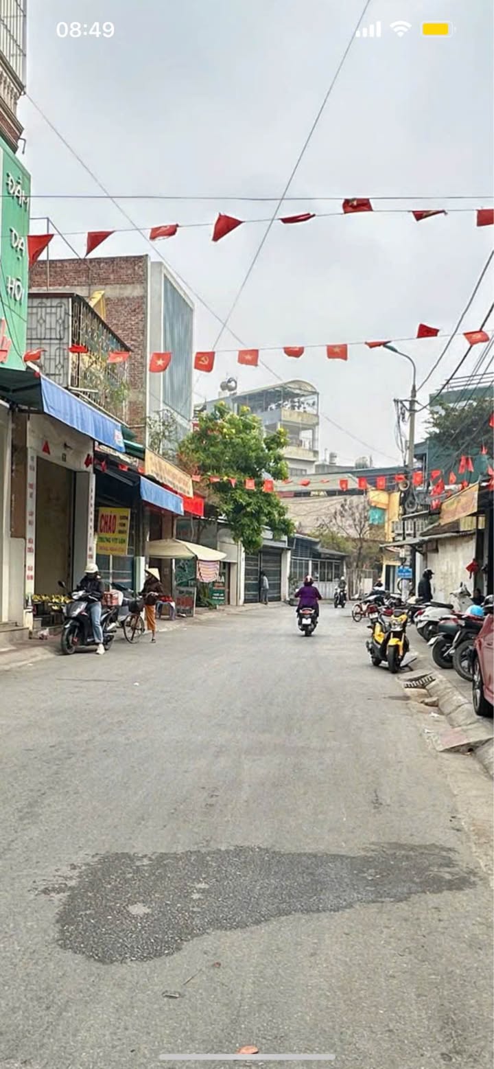 Nhà 2 tầng Nguyễn Huy Tự 69m² giá 3.5 tỷ - Ô tô vào tận nhà!