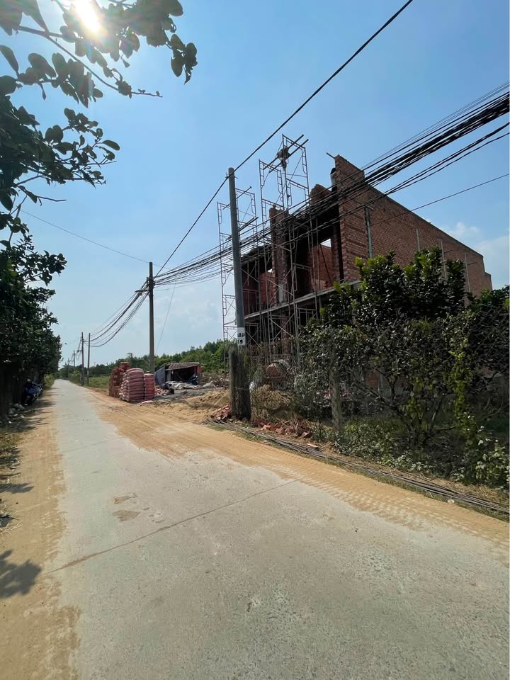 Đất thổ cư Hương Lộ 7, Đồng Nai 85m² giá 1.29 tỷ - Sổ hồng chính chủ!