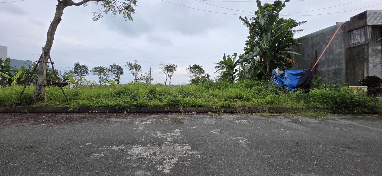 Lô đất Dương Sơn 3, Hòa Xuân 100m² giá 3.4 tỷ - Vị trí đẹp, thuận lợi đầu tư!