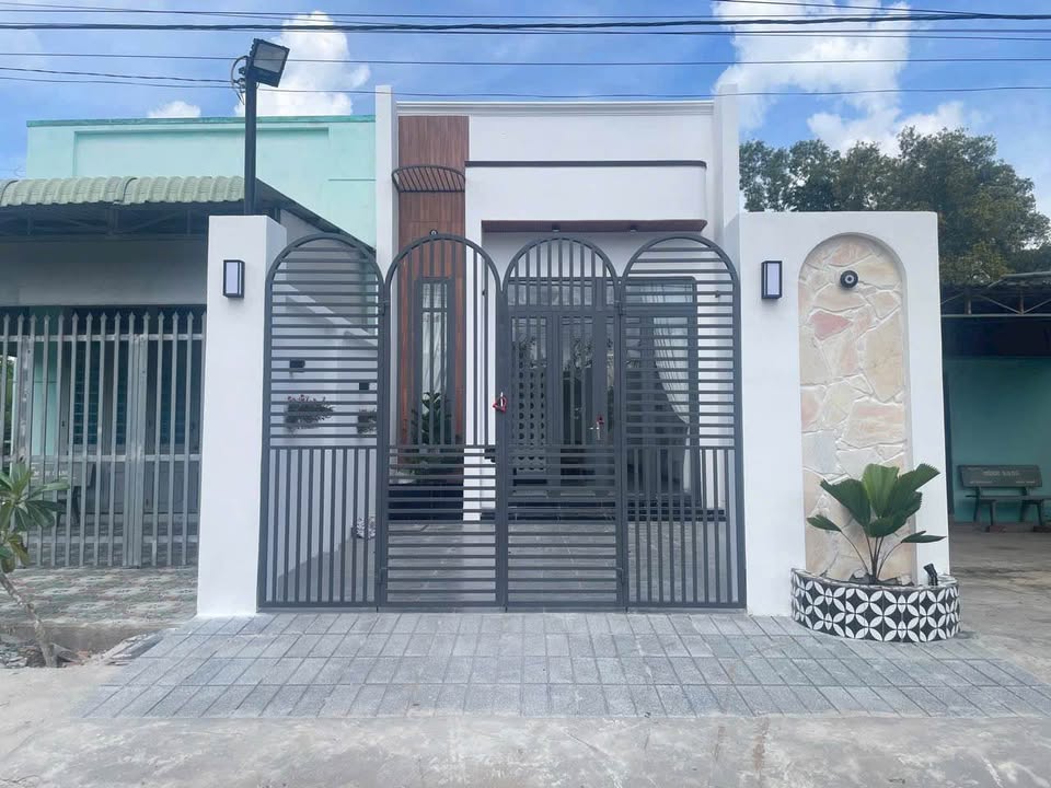 Nhà 142m² Ngô Quyền, Tây Ninh - 3PN Full Nội Thất Cao Cấp, Giá 1.55 Tỷ