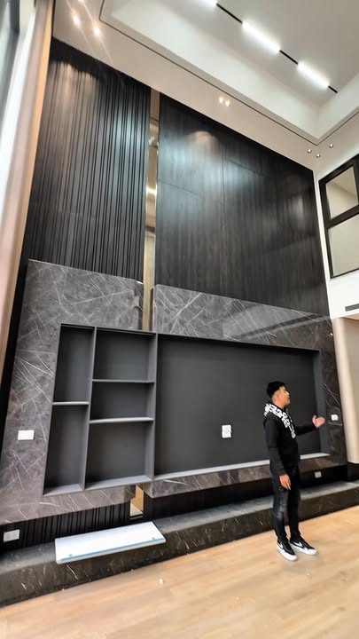 Nhà phố Trạm Long Biên 76m² giá thỏa thuận - Phân lô ô tô tránh, thiết kế hiện đại!