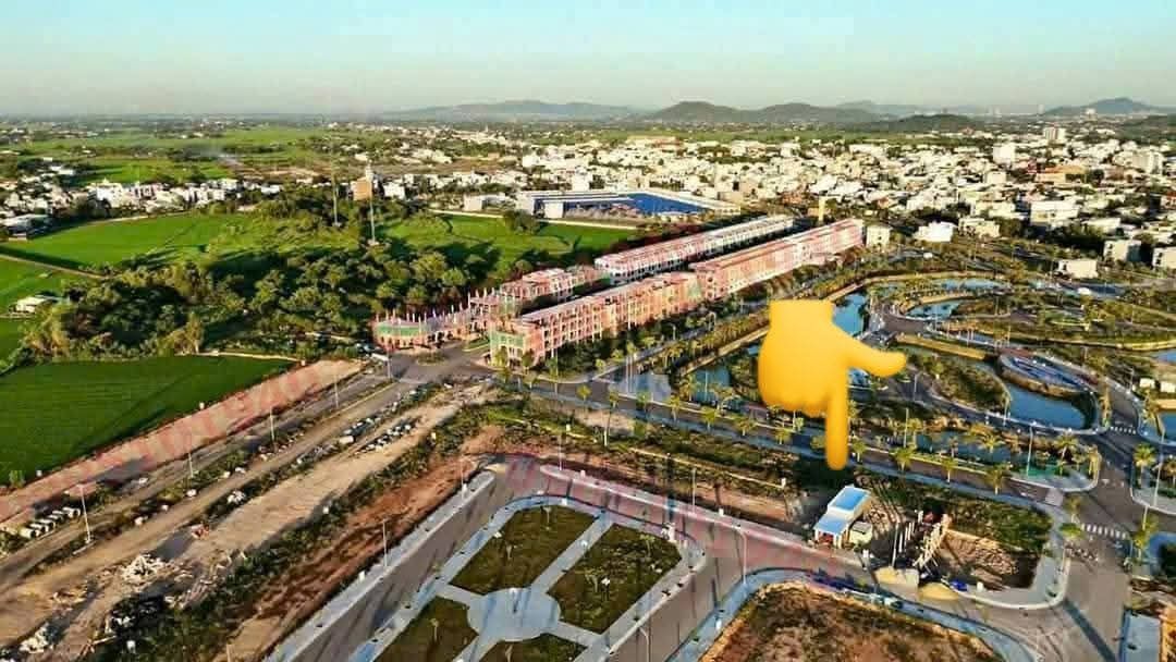 Nhà 100m² Hưng Định City, Bình Định - Sổ Hồng Lâu Dài, Giá 2.3 Tỷ