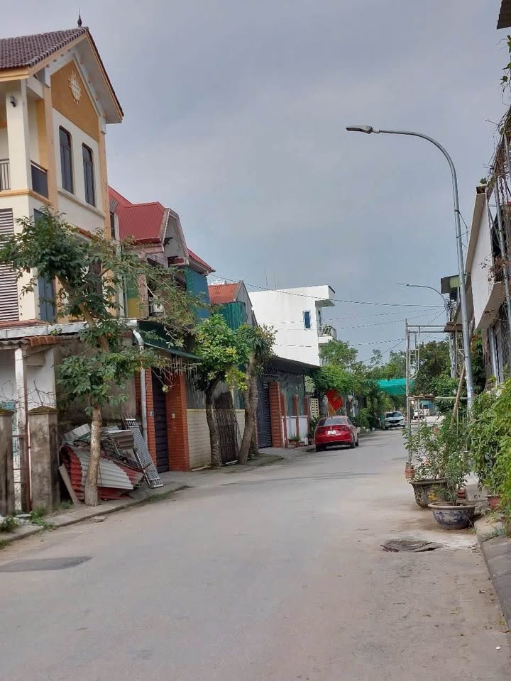 Đất nền Hưng Lộc 91,4m² giá 4 tỷ - Vị trí đắc địa, thuận tiện kinh doanh!