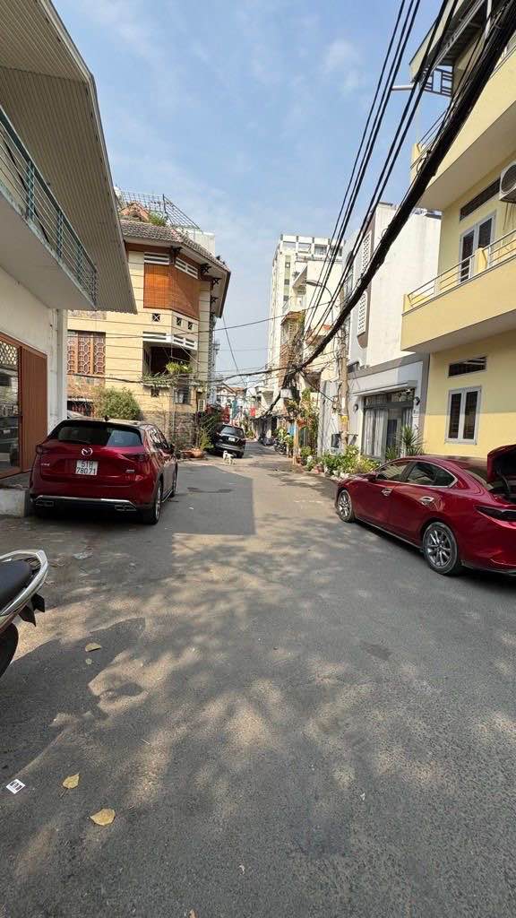 Nhà phố Phan Đăng Lưu Bình Thạnh 54m² giá 8.4 tỷ - Gần Quận 1!