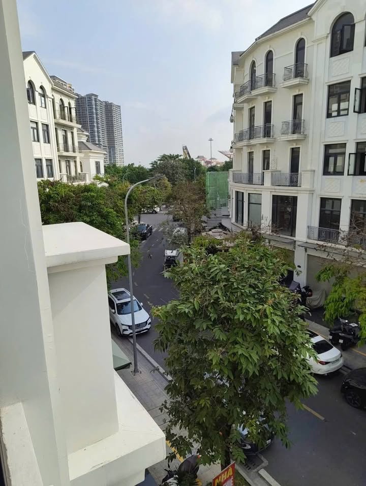 Văn phòng cho thuê Vinhomes Grand Park, Thủ Đức - 130m²/sàn