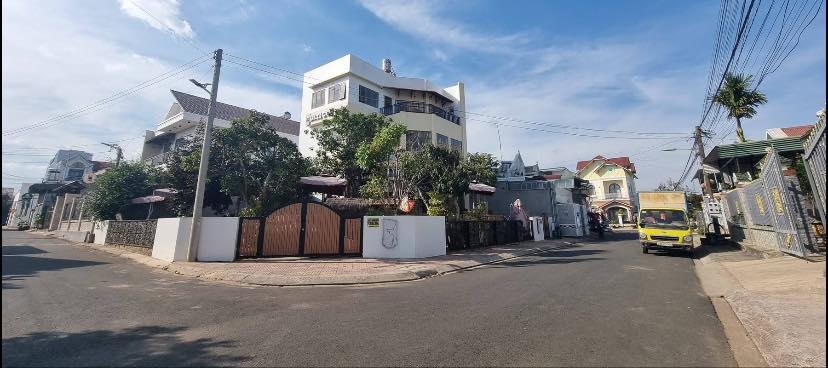 Biệt thự 2 mặt tiền Phường 1 Bảo Lộc 315m² - Giá 14 tỷ