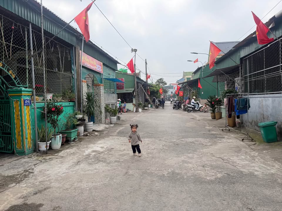 Nhà riêng Hưng Chính, Vinh 83m² giá chỉ 3 tỷ - Bán gấp đi nước ngoài!