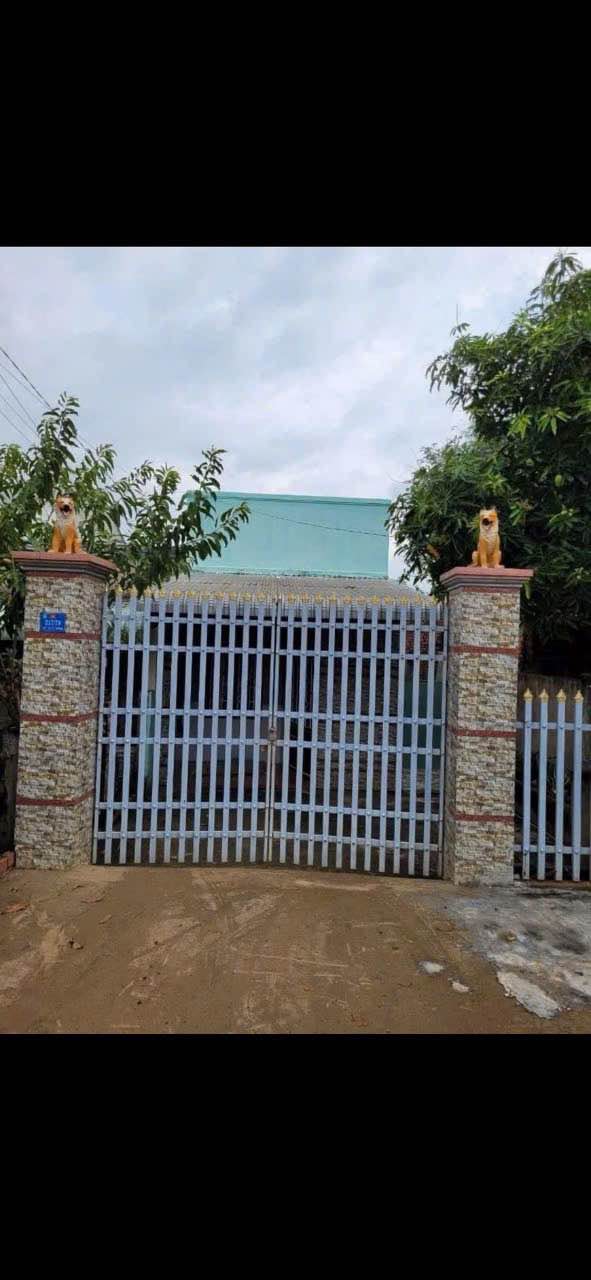 Nhà hẻm 217 Nguyễn Huệ, Tân Xuân 204m² giá chỉ 1.6 tỷ - Chính chủ bán gấp!