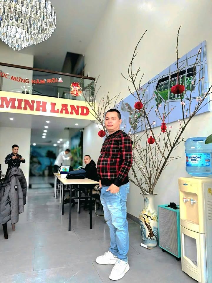 Townhouse 5 tầng thang máy tại Phố Hồ Sen 54m² giá 7 tỷ - Đầu tư sinh lời tuyệt vời!