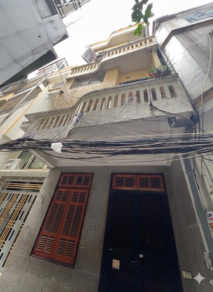 FrontHouse Kim Ngưu 35m² giá 11.6 tỷ - Kinh doanh nhộn nhịp!