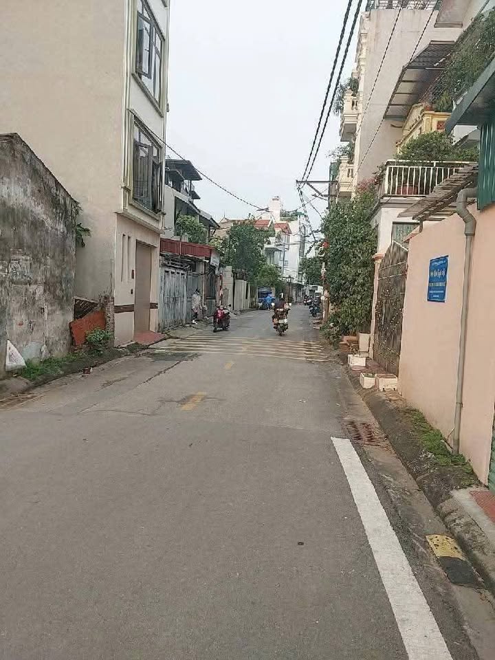 Đất Phúc Lợi Long Biên 75m² - Sổ hồng vuông vắn, gần Vinhomes Riverside