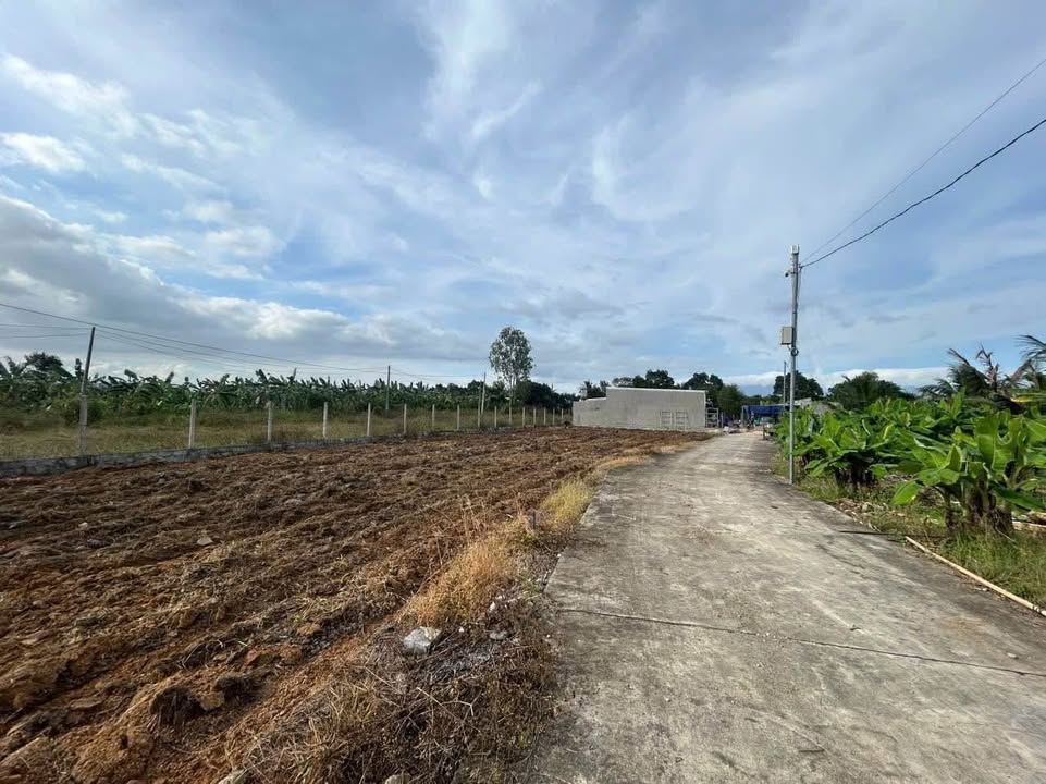 Đất thổ cư Suối Tiên 73m² giá chỉ 350 triệu - Sẵn sàng xây dựng!