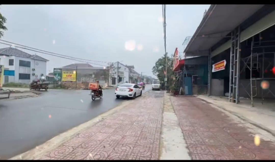 FrontHouse Đường Nguyễn Xí, Huyện Nghi Xuân, 300m² - Nhà xưởng sẵn có, giá tốt!