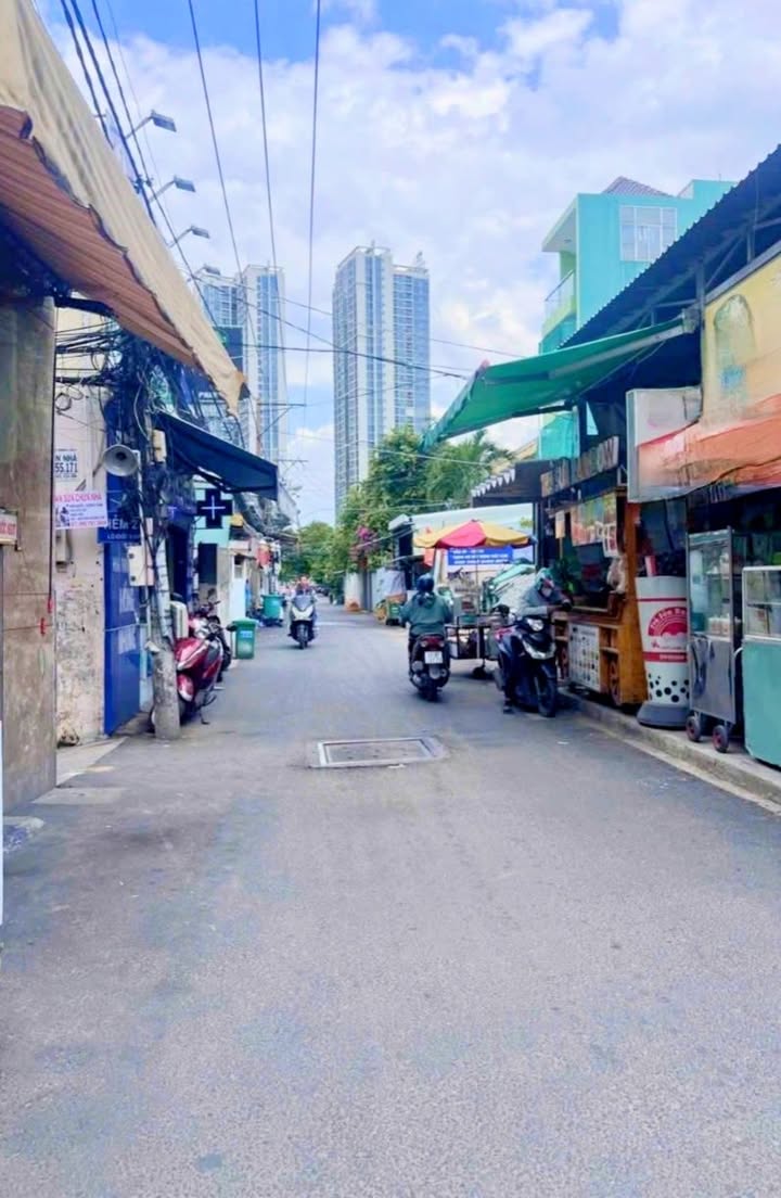 Nhà phố EcoGreen Quận 7 621m² giá 8 tỷ - Đầu tư sinh lời ổn định!