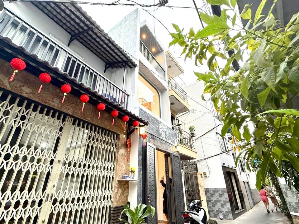 Nhà 3 tầng đường Nguyễn Kiệm, Gò Vấp 31m² giá 5.5 tỷ - Sẵn sàng vào ở ngay!