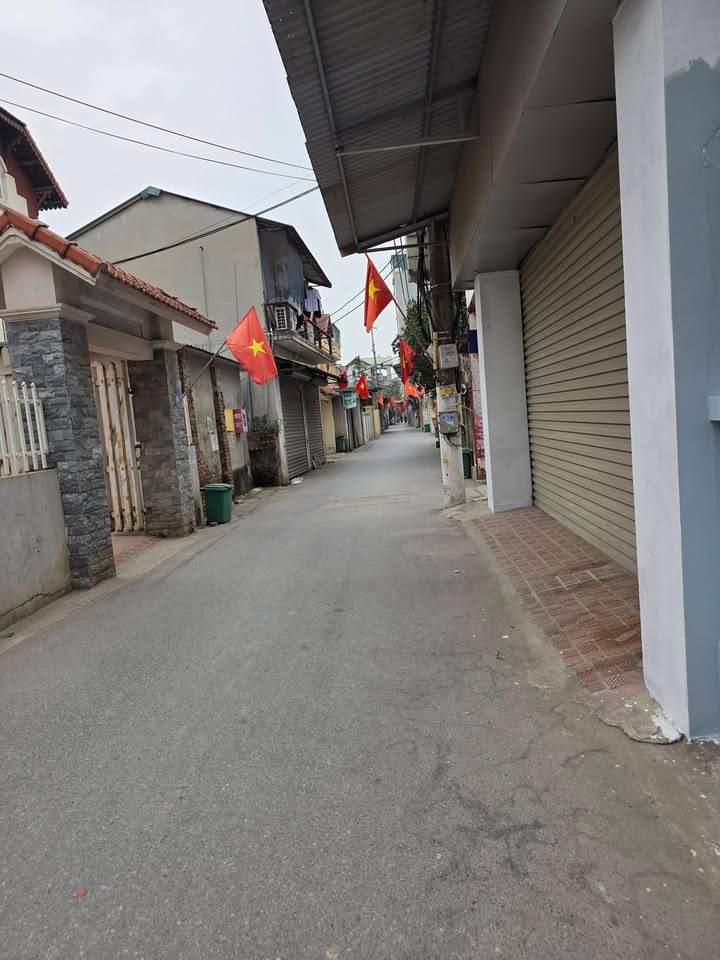 Nhà riêng biệt cho thuê tại An Thượng, Hoài Đức 2.5 triệu - Mặt đường ô tô tránh