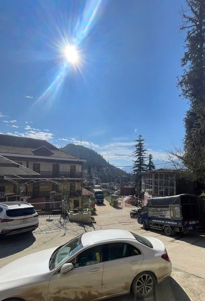 FrontHouse tại Hoàng Diệu, Sa Pa 300m² giá 20 tỷ - Ô tô đỗ cửa, view đẹp!