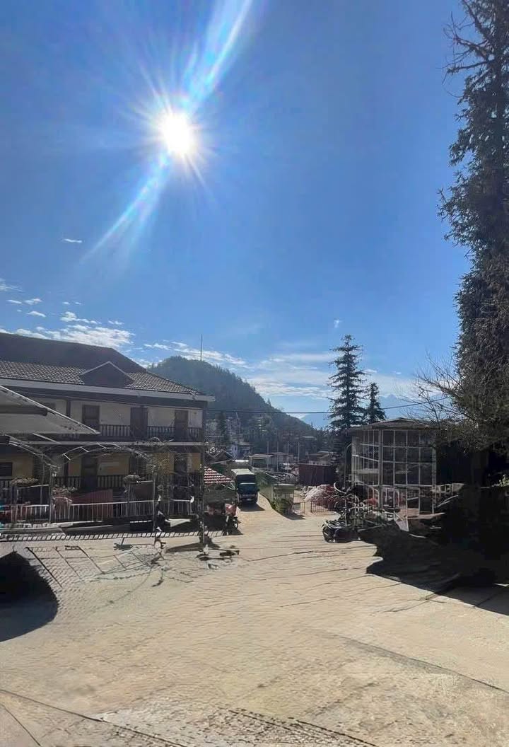 Đất nền trung tâm Sa Pa, 300m² giá 23 tỷ - Cơ hội đầu tư hiếm có!