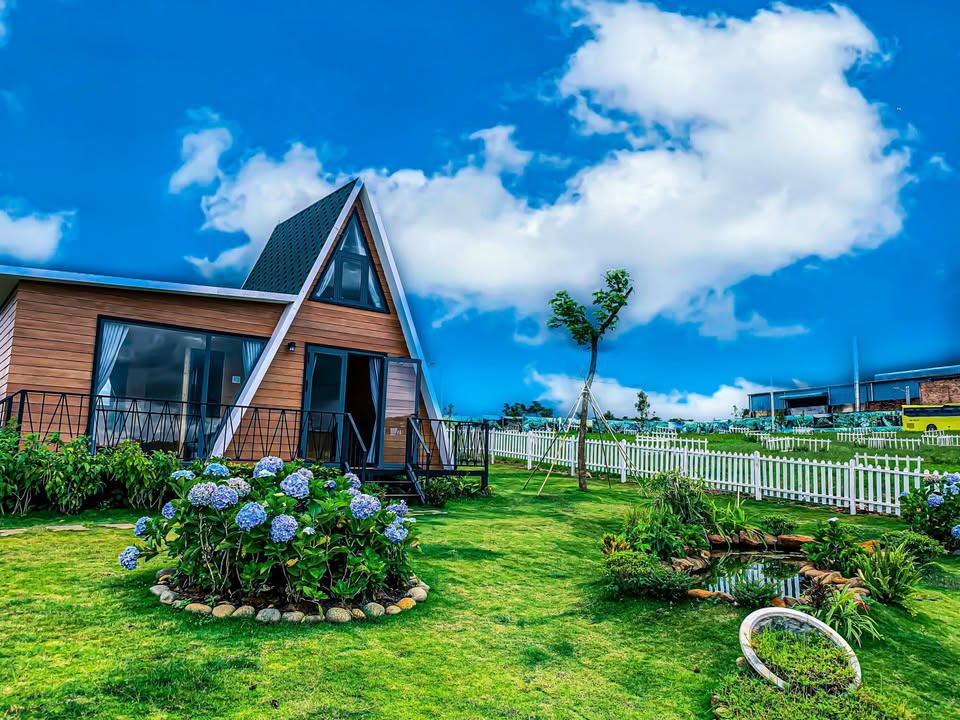 Đất Nền Charming Garden 300m² - Sổ Hồng Thổ Cư, Đầu Tư Sinh Lời