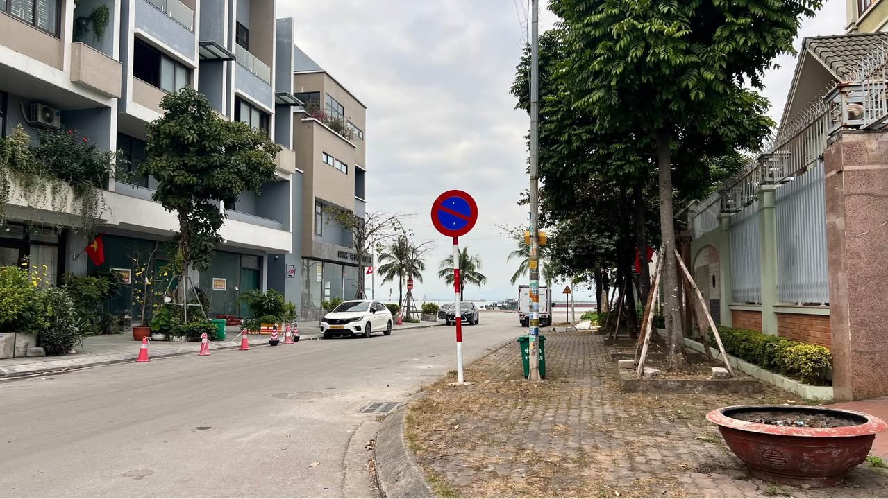 Đất biệt thự Vựng Đâng Hạ Long 300m² - Sổ đỏ chính chủ, giá đầu tư