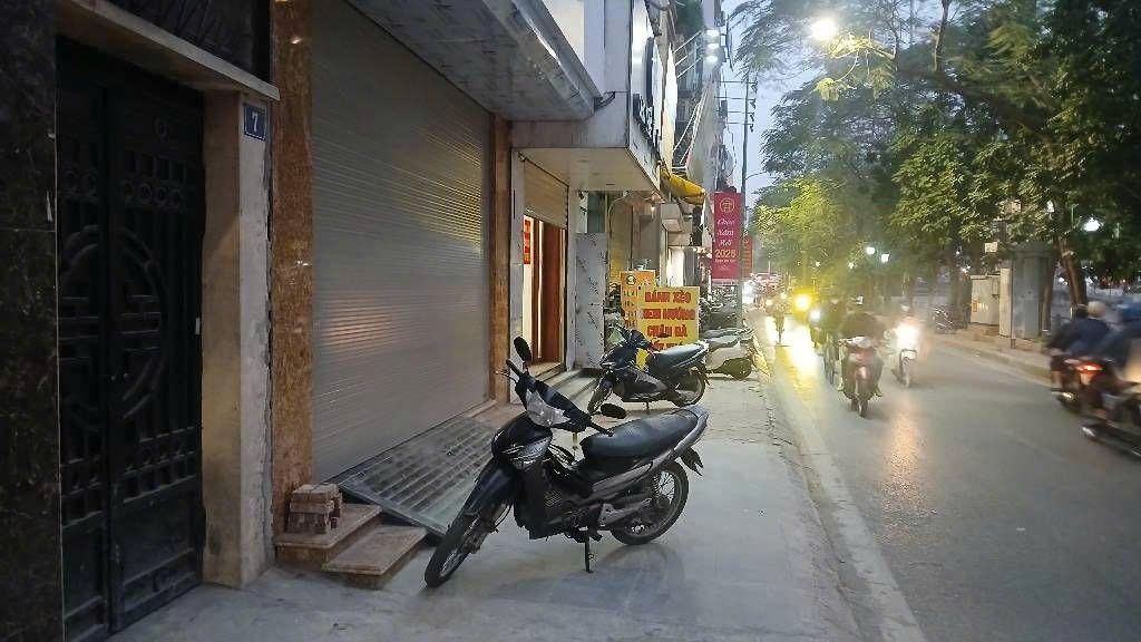 Đất mặt phố Bờ Sông Sét, Tân Mai, 43m² chỉ 10.9 tỷ - Cơ hội đầu tư tuyệt vời!