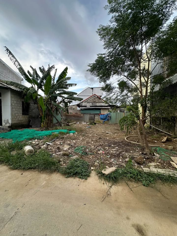 Đất Thủy Vân - Gần Công An TP Huế 110m² chỉ 2.42 tỷ - View kênh nước tuyệt đẹp!