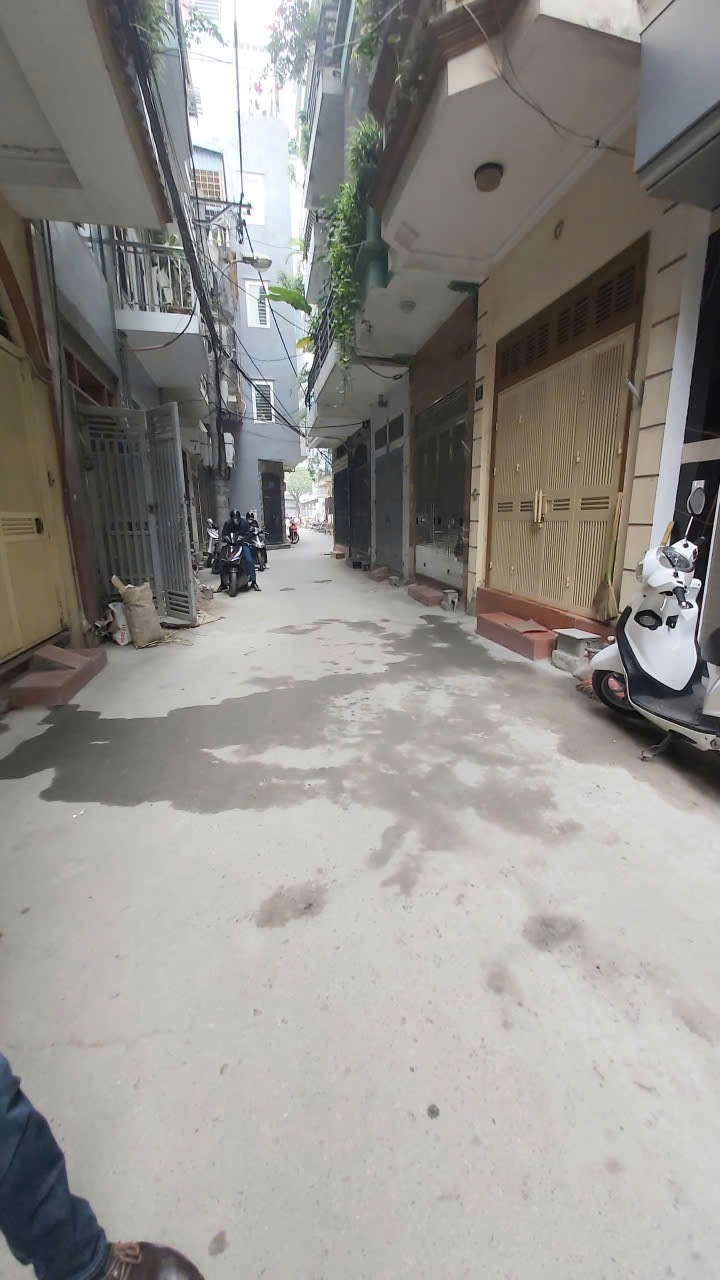 Đất Bà Triệu, Hà Đông 57m² giá 13 tỷ - Vị trí lý tưởng cho kinh doanh!