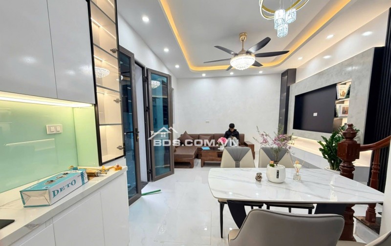 Nhà riêng Quan Nhân, Thanh Xuân 31m² 8.4 tỷ - Full nội thất