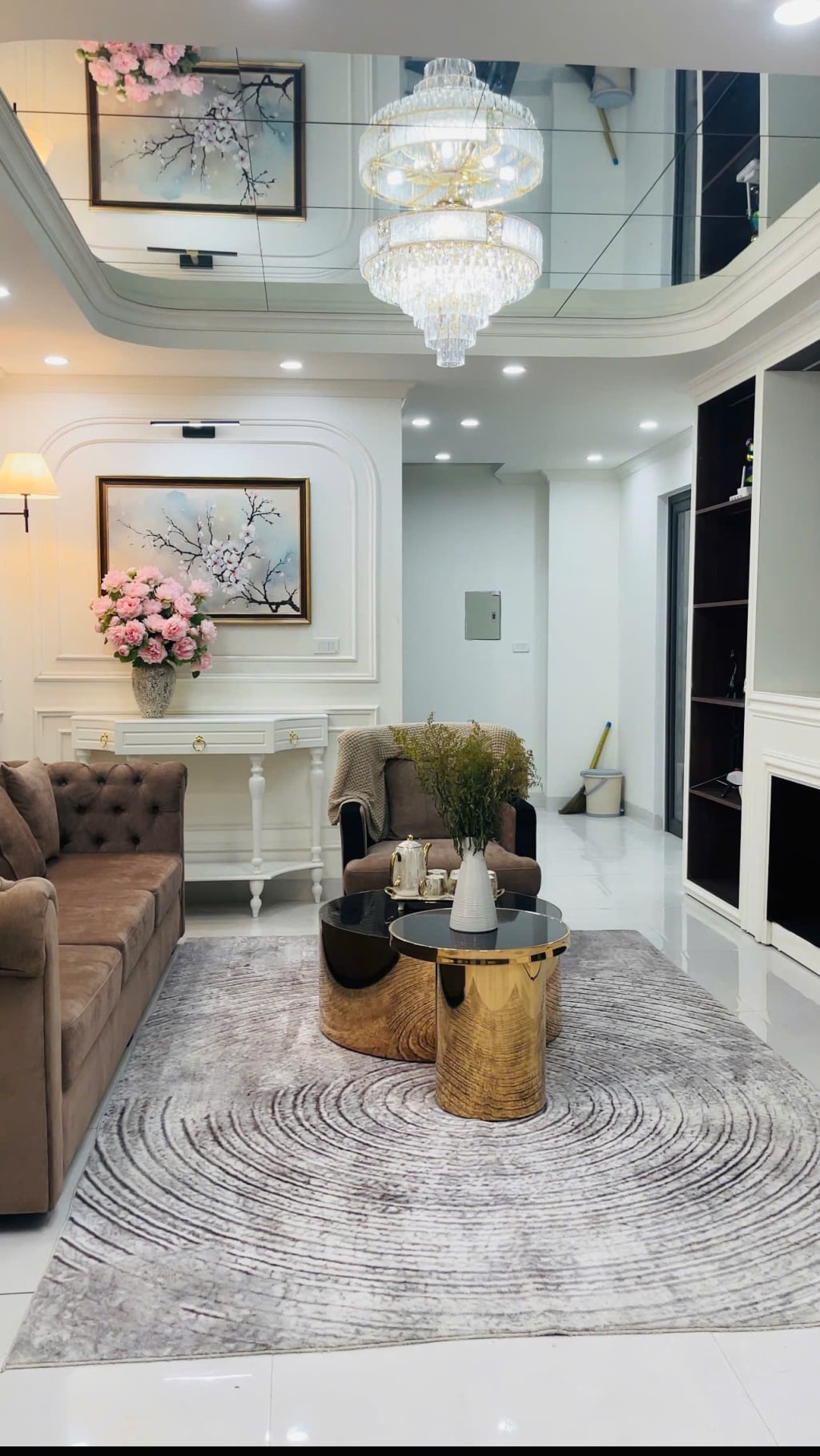 Nhà 6 Tầng Thang Máy Nguyễn Xiển 36m² - Ô tô Đỗ Cửa, Lô Góc Giá 12.9 Tỷ