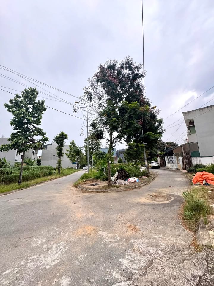 Bán đất 75m² Việt Trì - Ô tô tránh, gần Công viên Văn Lang