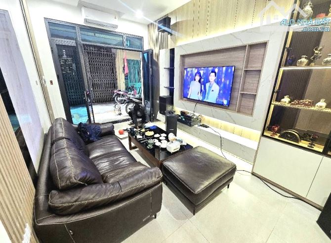 Nhà 5 Tầng Minh Khai 46m² - 10 Tỷ, Gần Ô Tô, Sổ Đỏ Chính Chủ