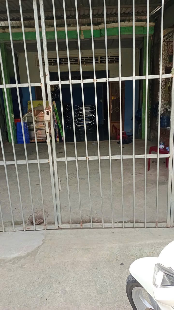 Bán nhà đất Mỏ Cày Bắc 407m² giá 3.5 tỷ - Vị trí đẹp 2 mặt tiền!