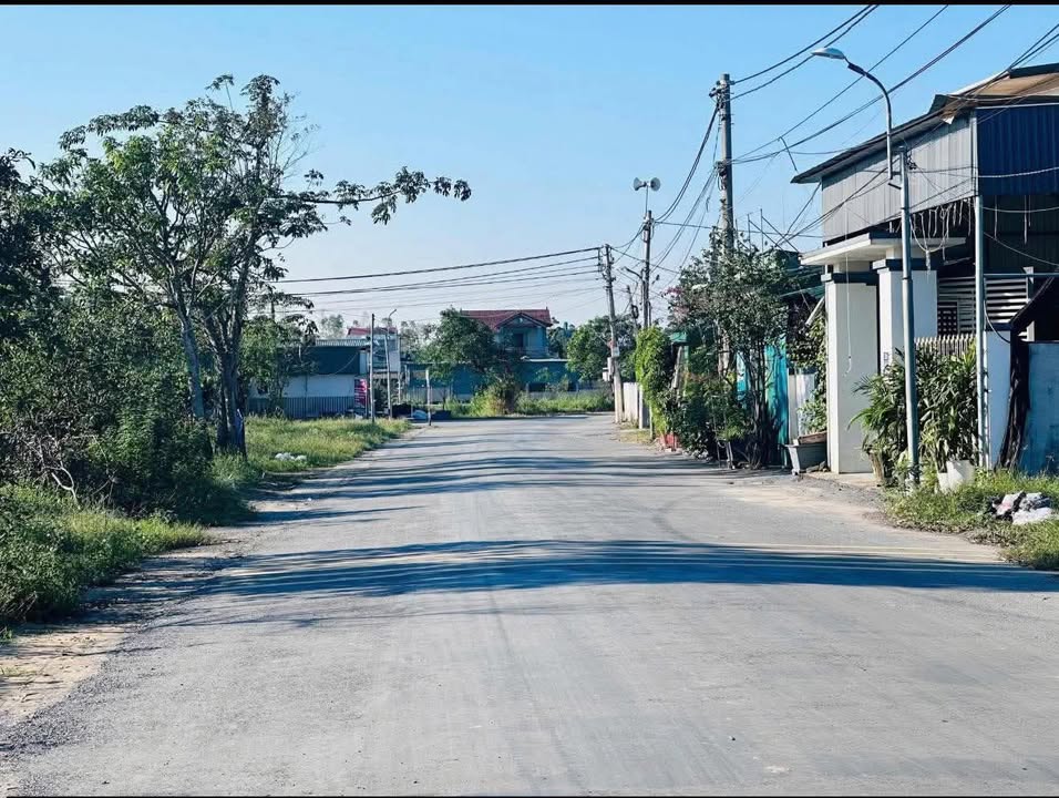 Đất Nghi Hương, Thành phố Vinh 100m² giá 1 tỷ - Đường Lê Thánh Tông, tiện ích xung quanh