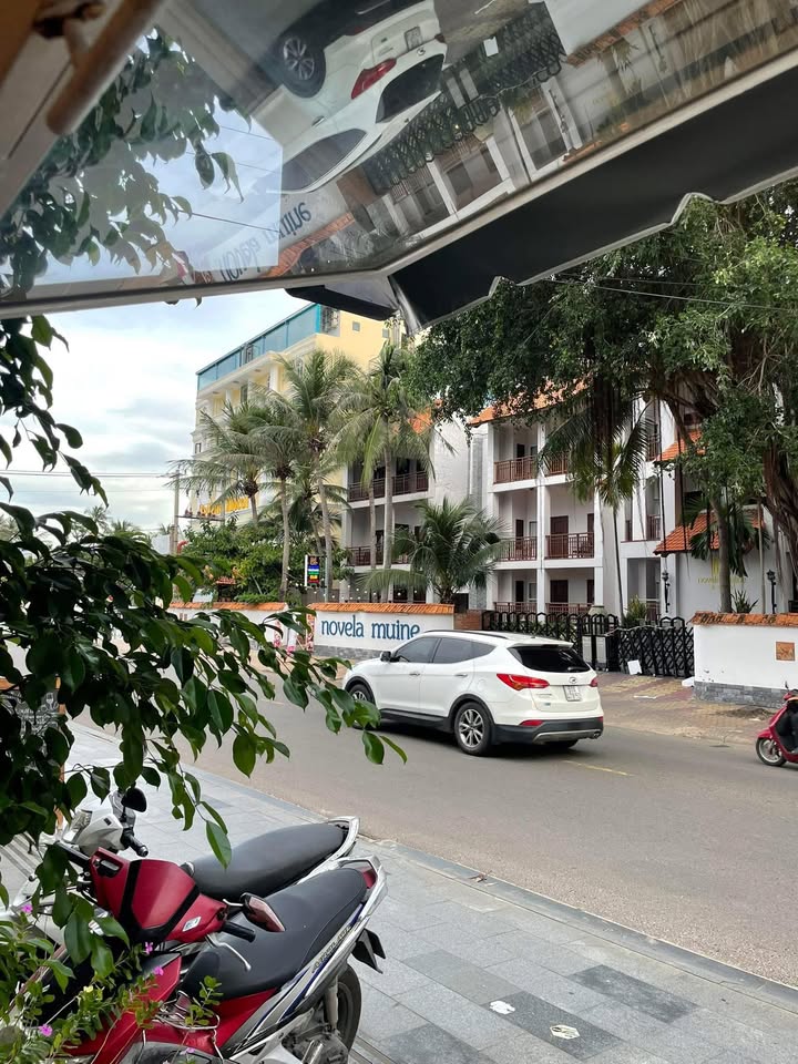 Bán đất mặt tiền Nguyễn Đình Chiểu Mũi Né 140m² - Sổ đỏ chính chủ!