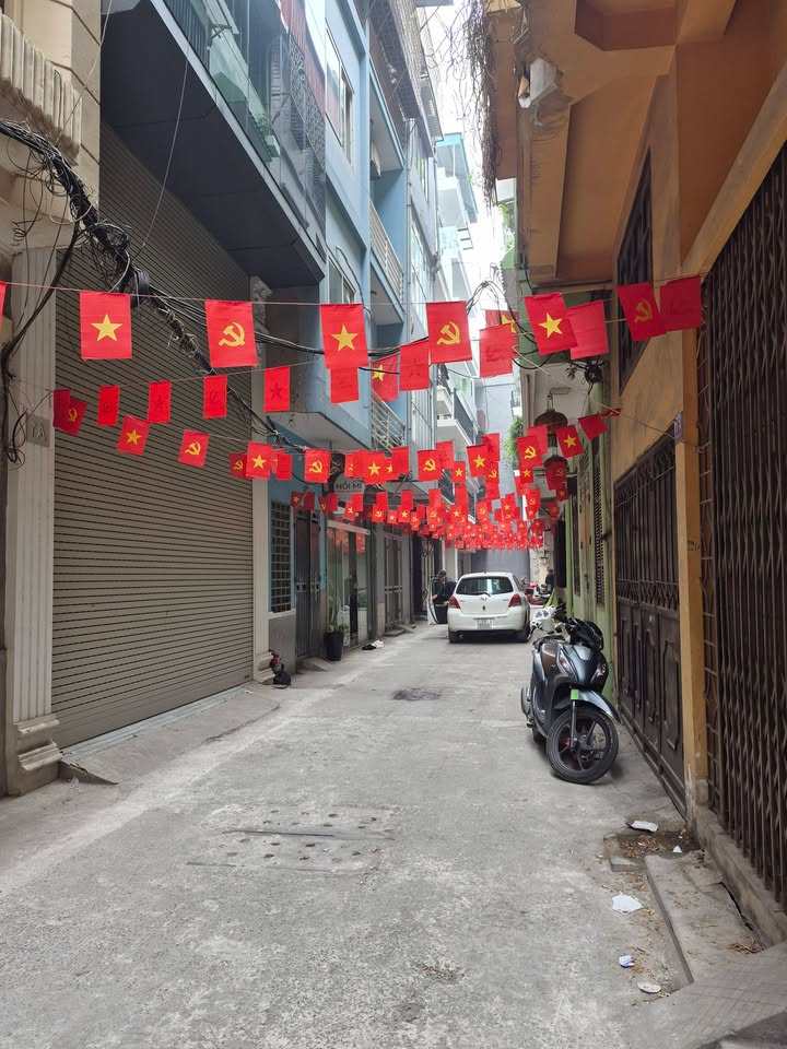 Nhà Riêng Tôn Đức Thắng 52m² - Ô tô vào tận nhà, 24.99 tỷ