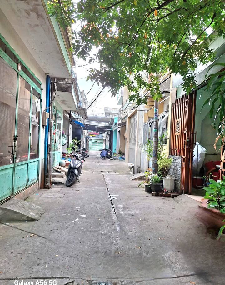 Nhà phố Lê Đình Cẩn, Quận Bình Tân, 48m² giá 4 tỷ - Sổ hồng chính chủ, xe hơi vào tận nhà!