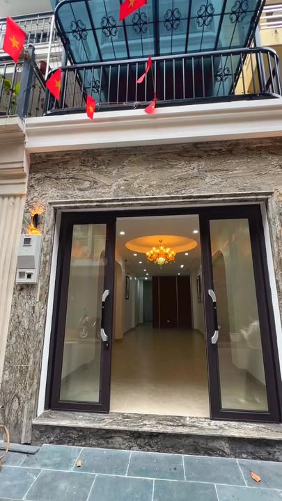 Bán Nhà Phố La Khê Hà Đông 50m² - 6 Tầng Thang Máy - Vị Trí Đẹp