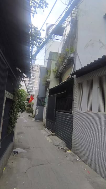 Nhà phố 5 tầng, 4PN, 5WC Đường Trịnh Đình Trọng Quận 11 - Giá chỉ 6.9 tỷ, gần Đầm Sen!