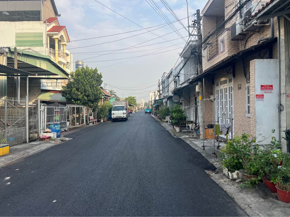 Nhà liền kề mặt tiền Võ Thị Dòn, Củ Chi 195m² giá 5.6 tỷ - Đầu tư sinh lời ngay!