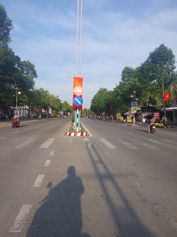 Đất mặt tiền Nguyễn Văn Nguyễn TP Bến Tre 500m² - Sổ đỏ chính chủ