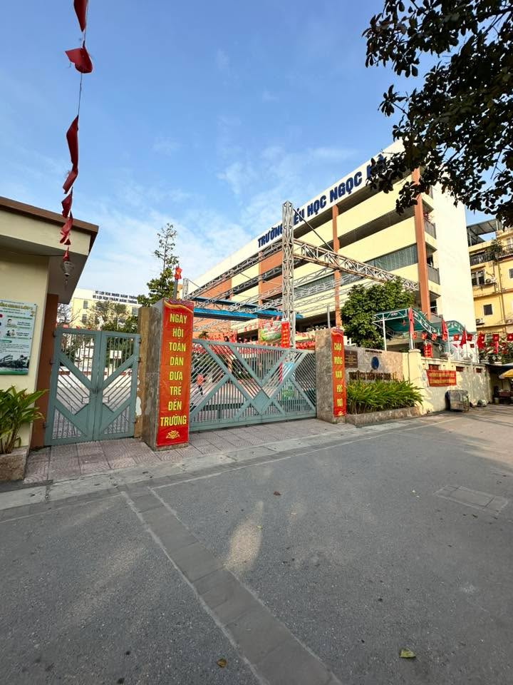 Đất Ba Đình 73m² giá 14.6 tỷ - Mặt tiền 12m cực hiếm xây CCMN!